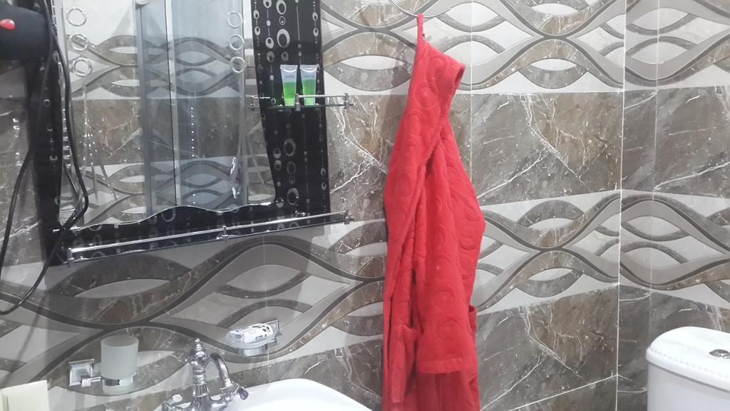 Edemi Hotel Kutaisi Rum bild