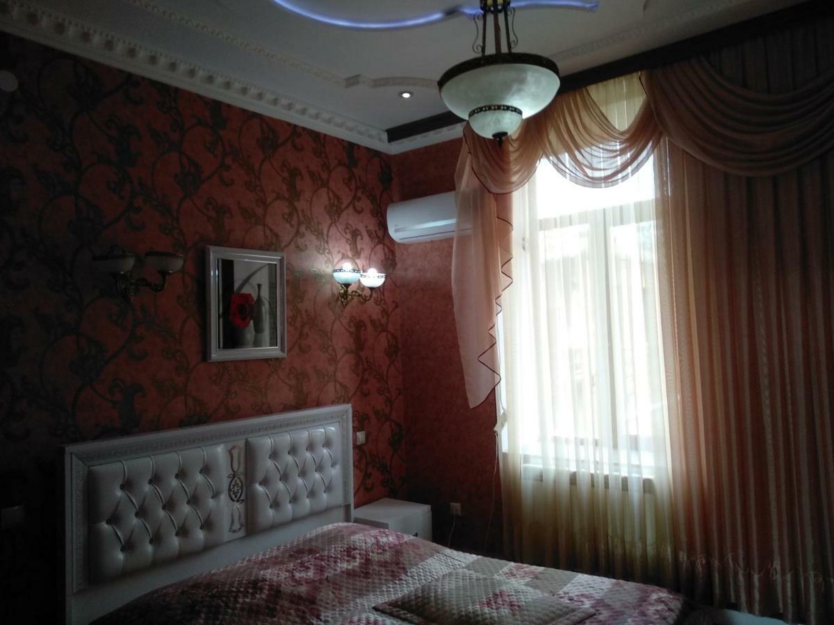 Edemi Hotel Kutaisi Exteriör bild