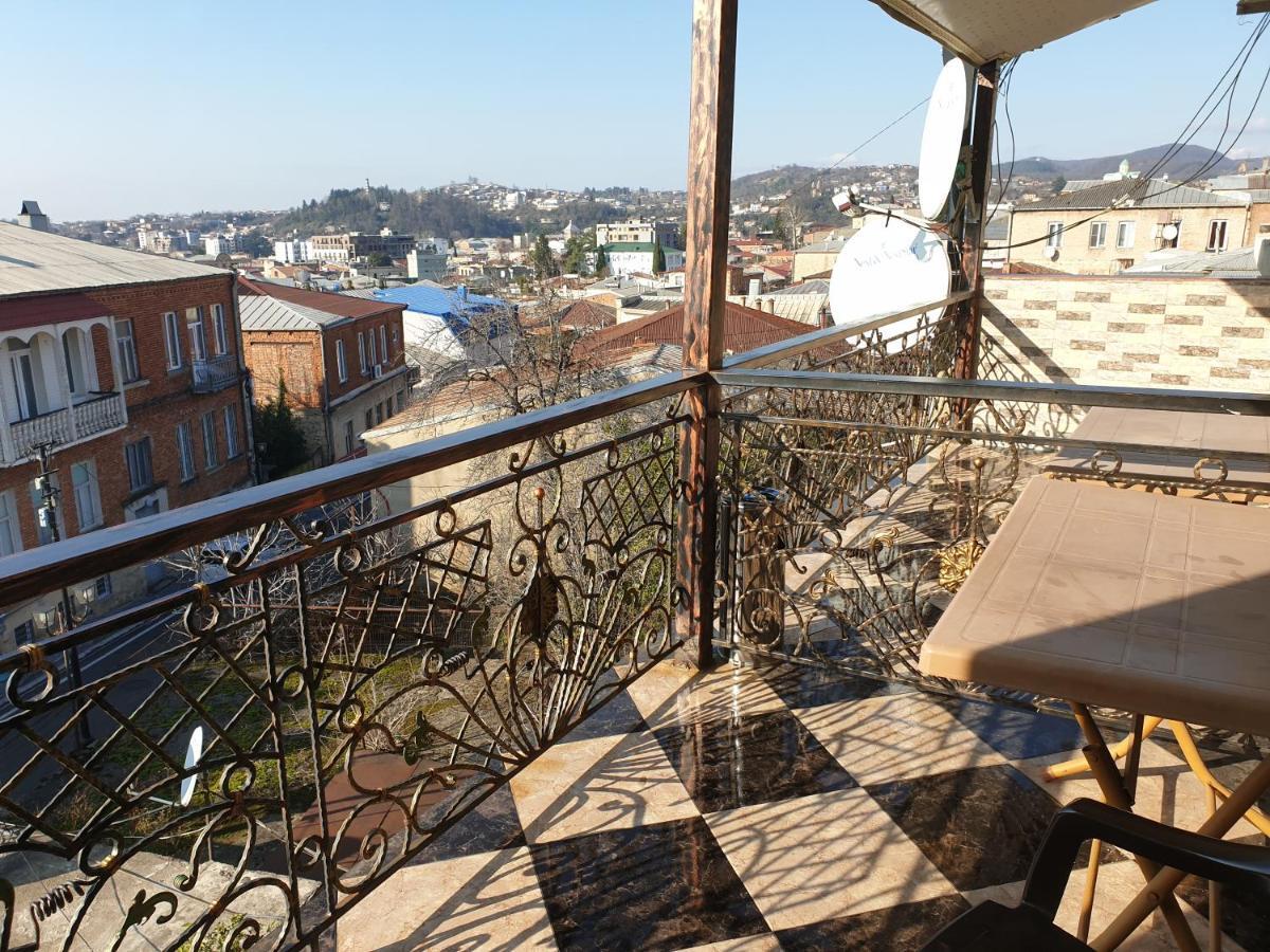 Edemi Hotel Kutaisi Exteriör bild